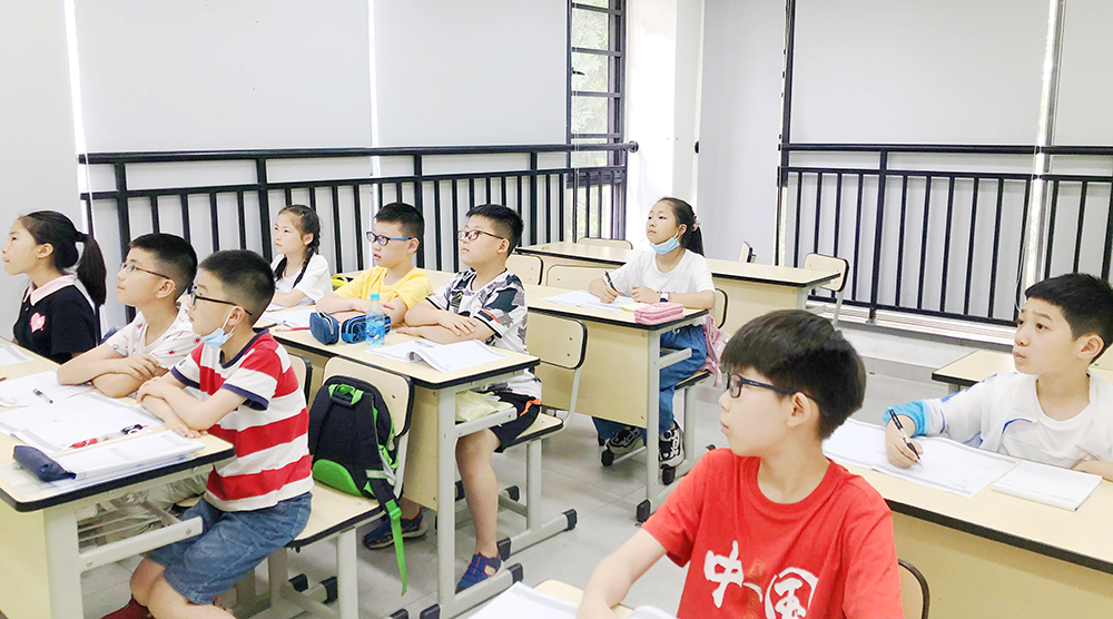 暑假開課現(xiàn)場直擊｜不負(fù)青春，勤學(xué)奮進(jìn)，你努力的樣子真好看